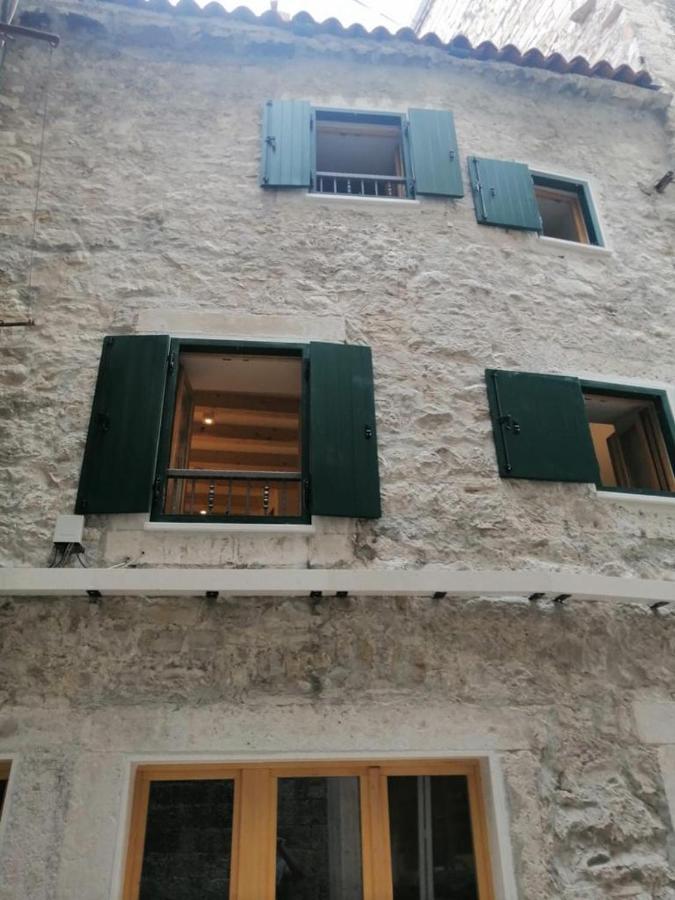 ספליט Cosmijeva Luxury Rooms מראה חיצוני תמונה